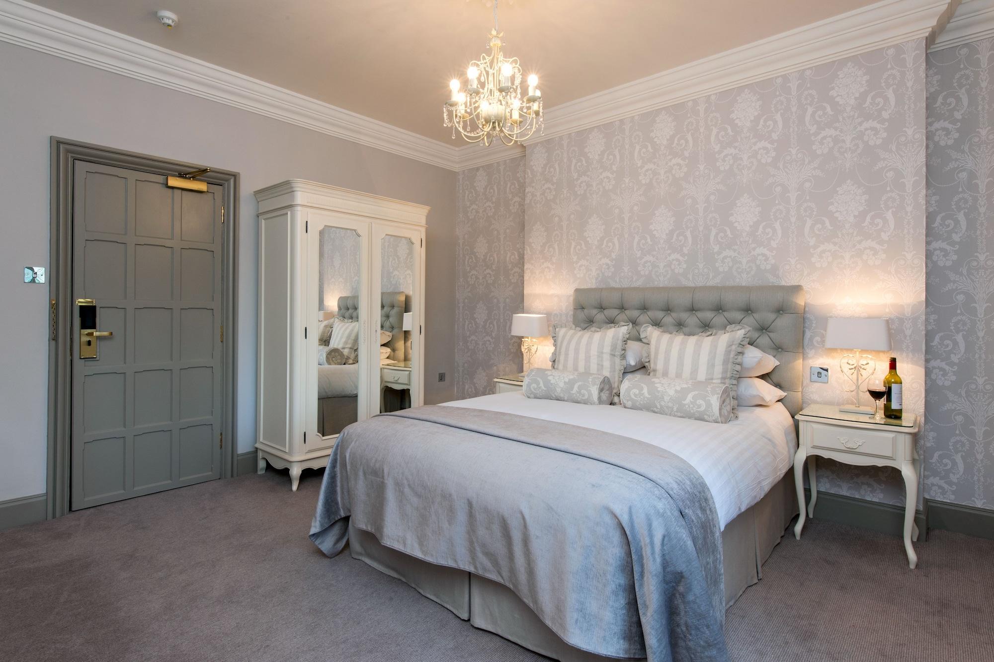 Hotel The Manor Elstree Extérieur photo