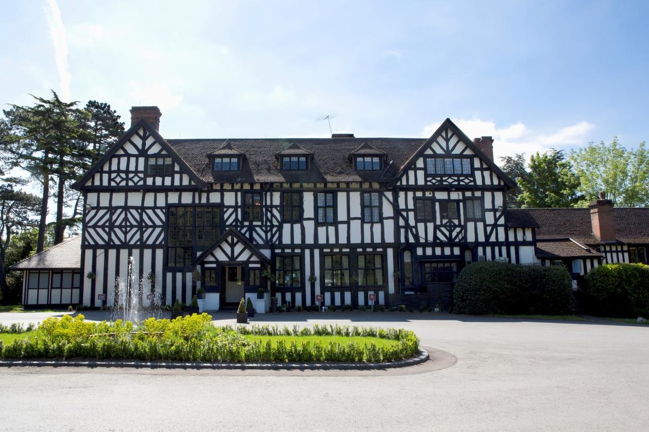 Hotel The Manor Elstree Extérieur photo