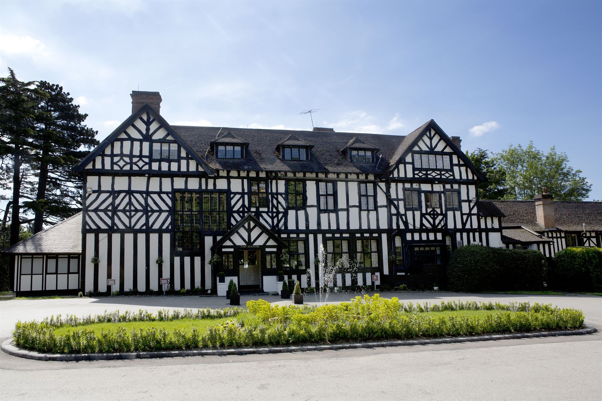 Hotel The Manor Elstree Extérieur photo